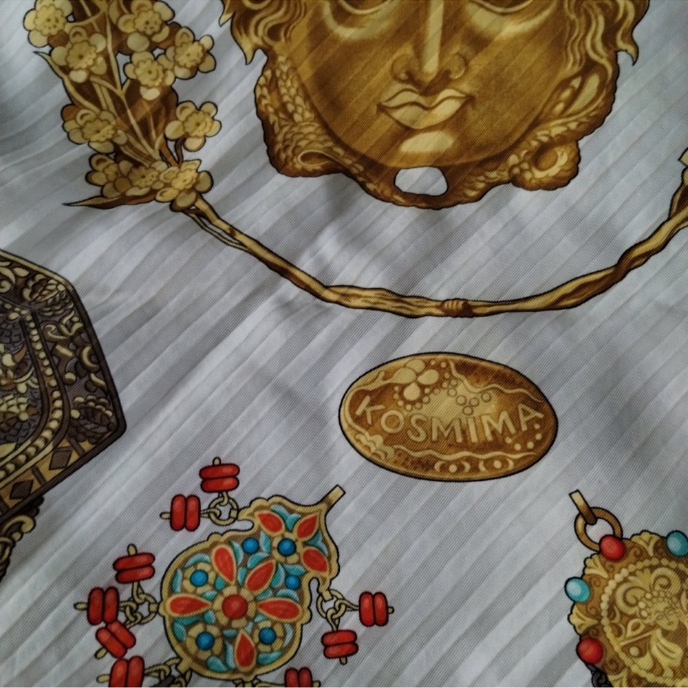 Hermes Kosmima Vintage Silk Scarf with Green and Gold Pattern - Picture 6 of 12